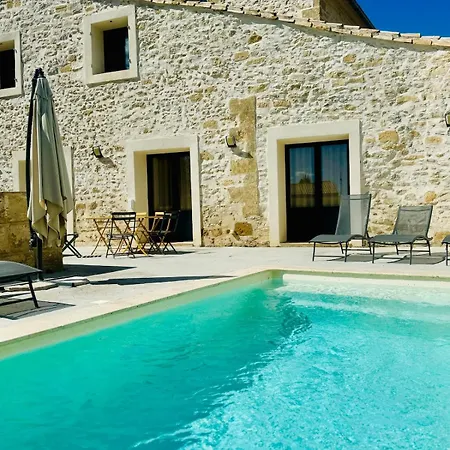 Holiday home Les Rives Du Parc Piscine 12 Personnes Ledenon