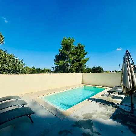 Les Rives Du Parc Piscine 12 Personnes Holiday home *